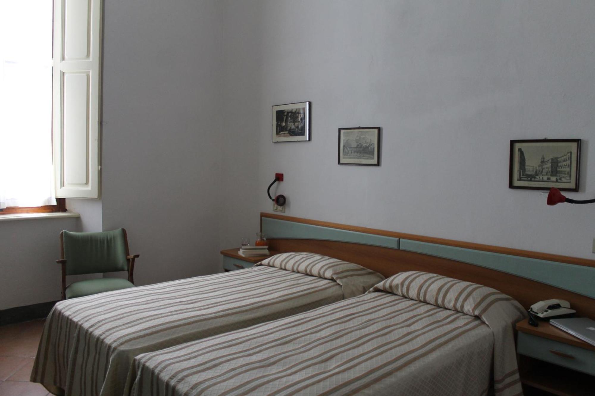 Hotel Croce Di Savoia Vallombrosa Ruang foto