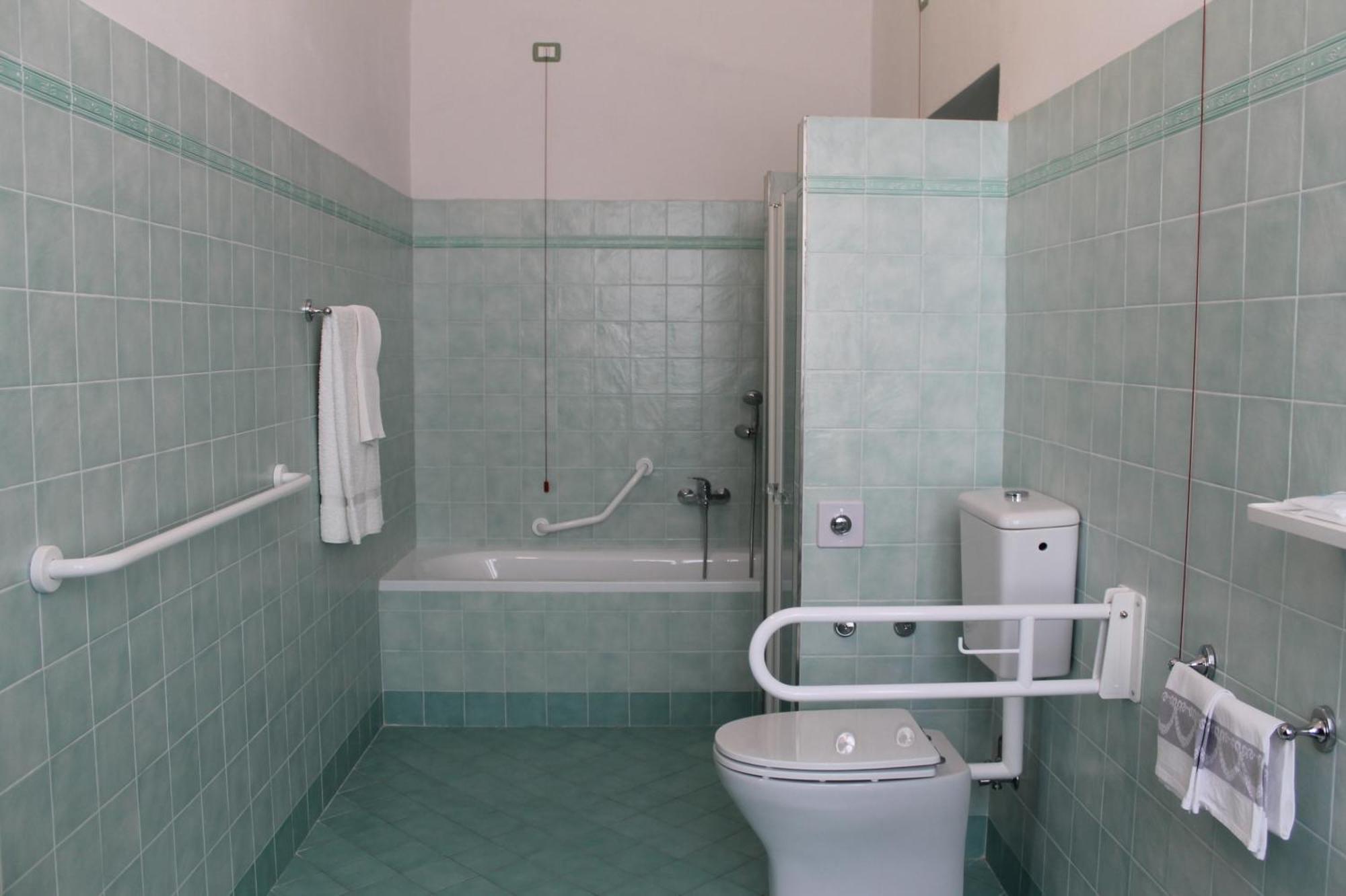Hotel Croce Di Savoia Vallombrosa Ruang foto