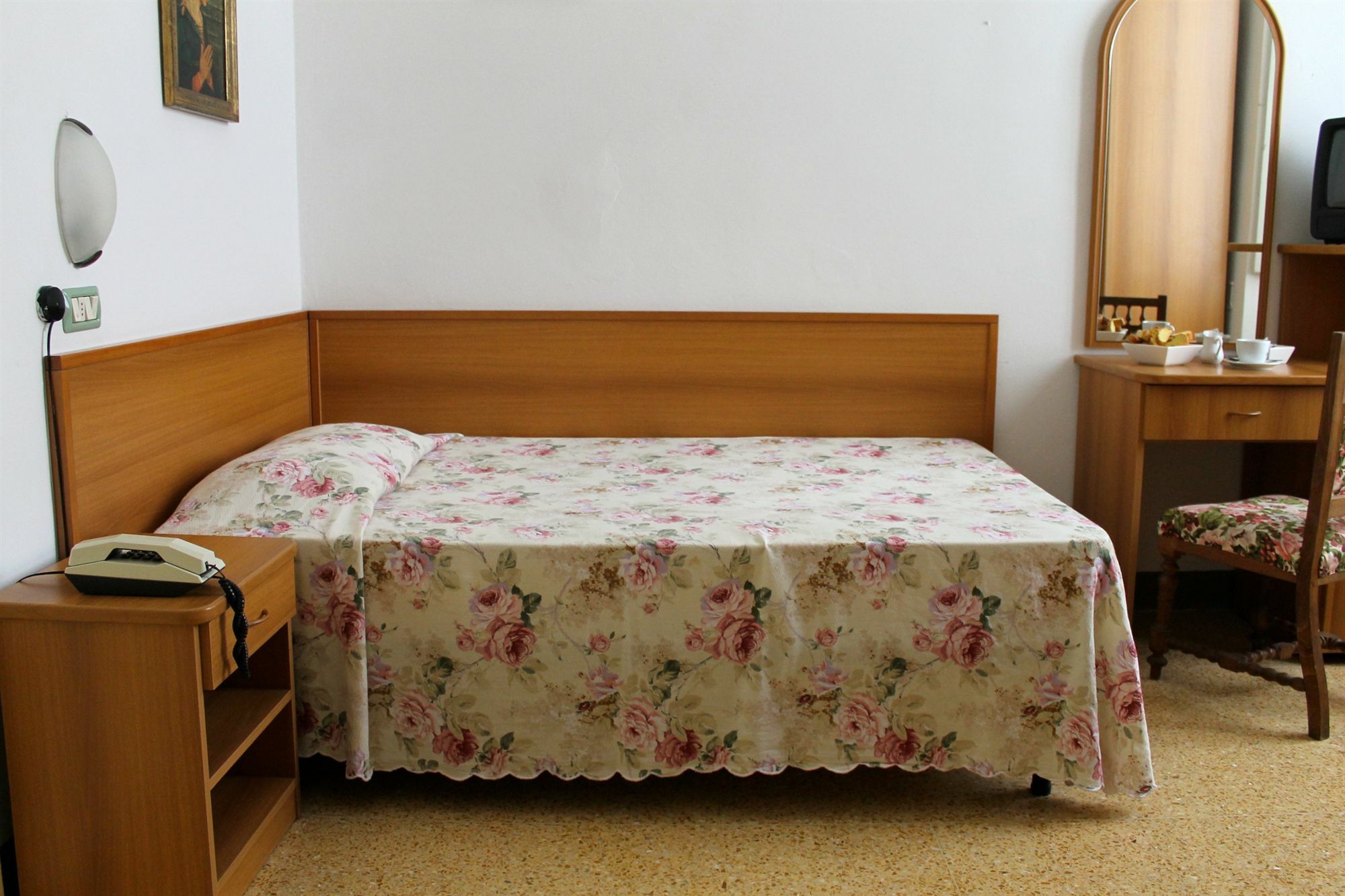 Hotel Croce Di Savoia Vallombrosa Bagian luar foto